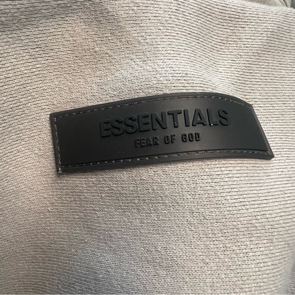 Essentials Fear of God men’s hoodie. Size Large. - Picture 8 of 8